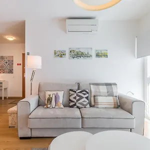 Of Principe Real Liberdade In The Heart Of With Private Parking Appartamento Lisbona